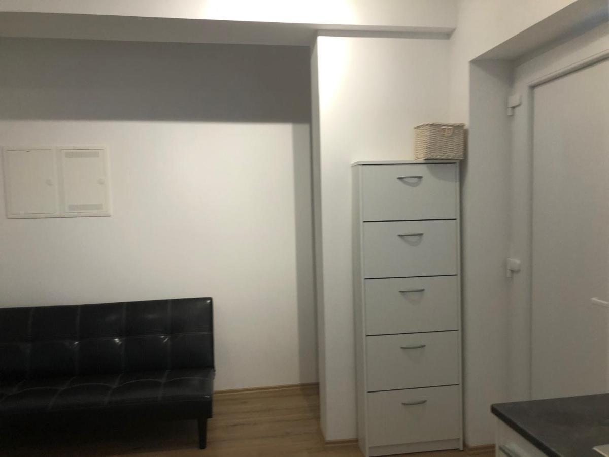 Apartmaji Meduza إيزولا المظهر الخارجي الصورة