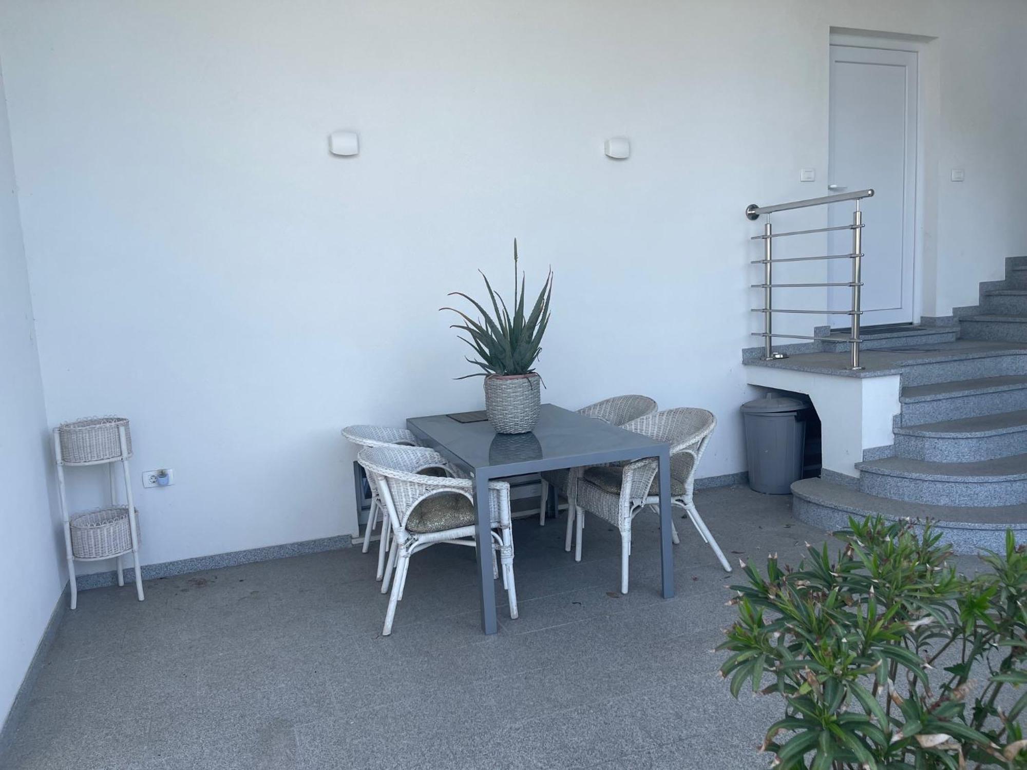 Apartmaji Meduza إيزولا المظهر الخارجي الصورة