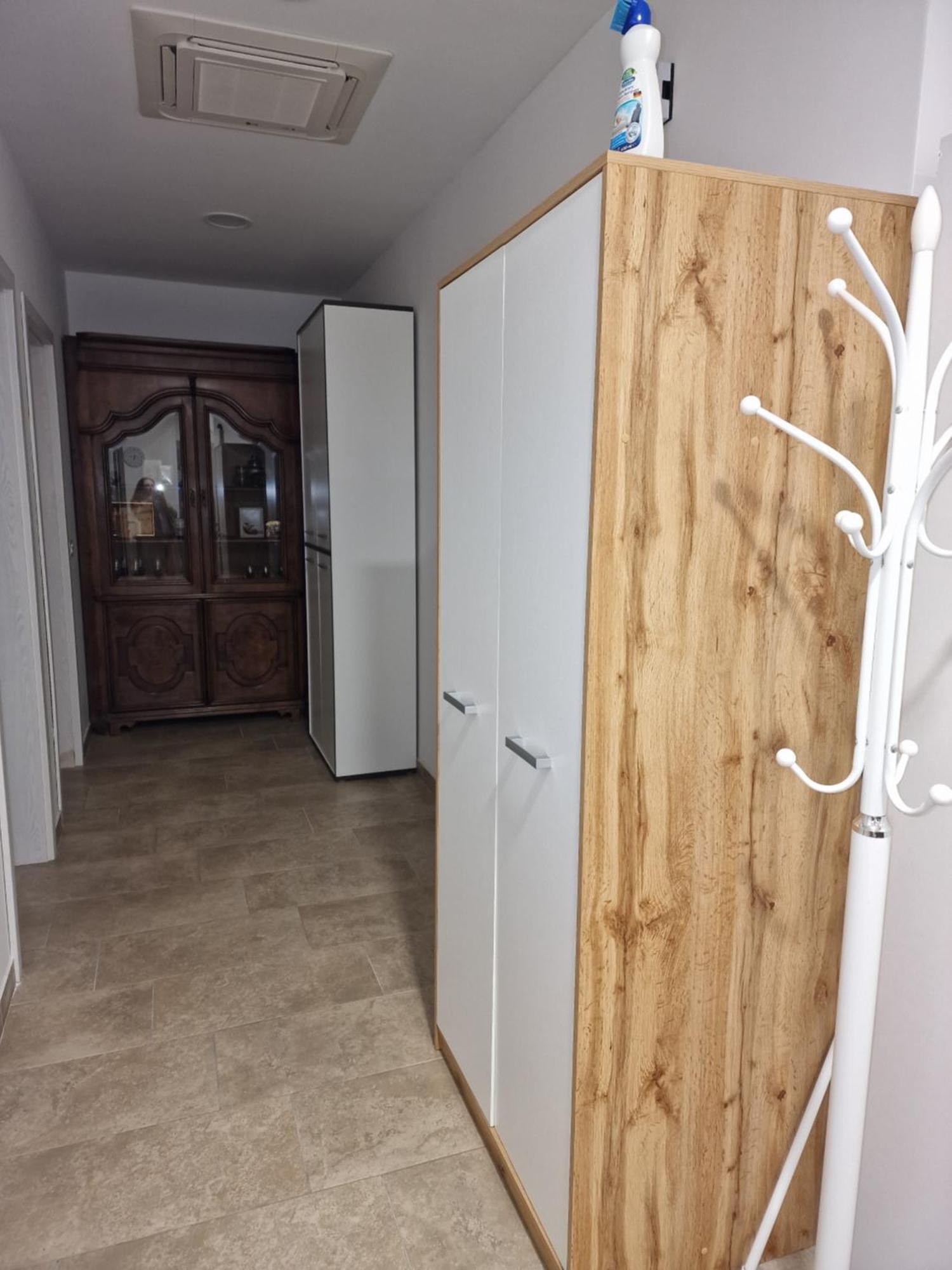 Apartmaji Meduza إيزولا المظهر الخارجي الصورة