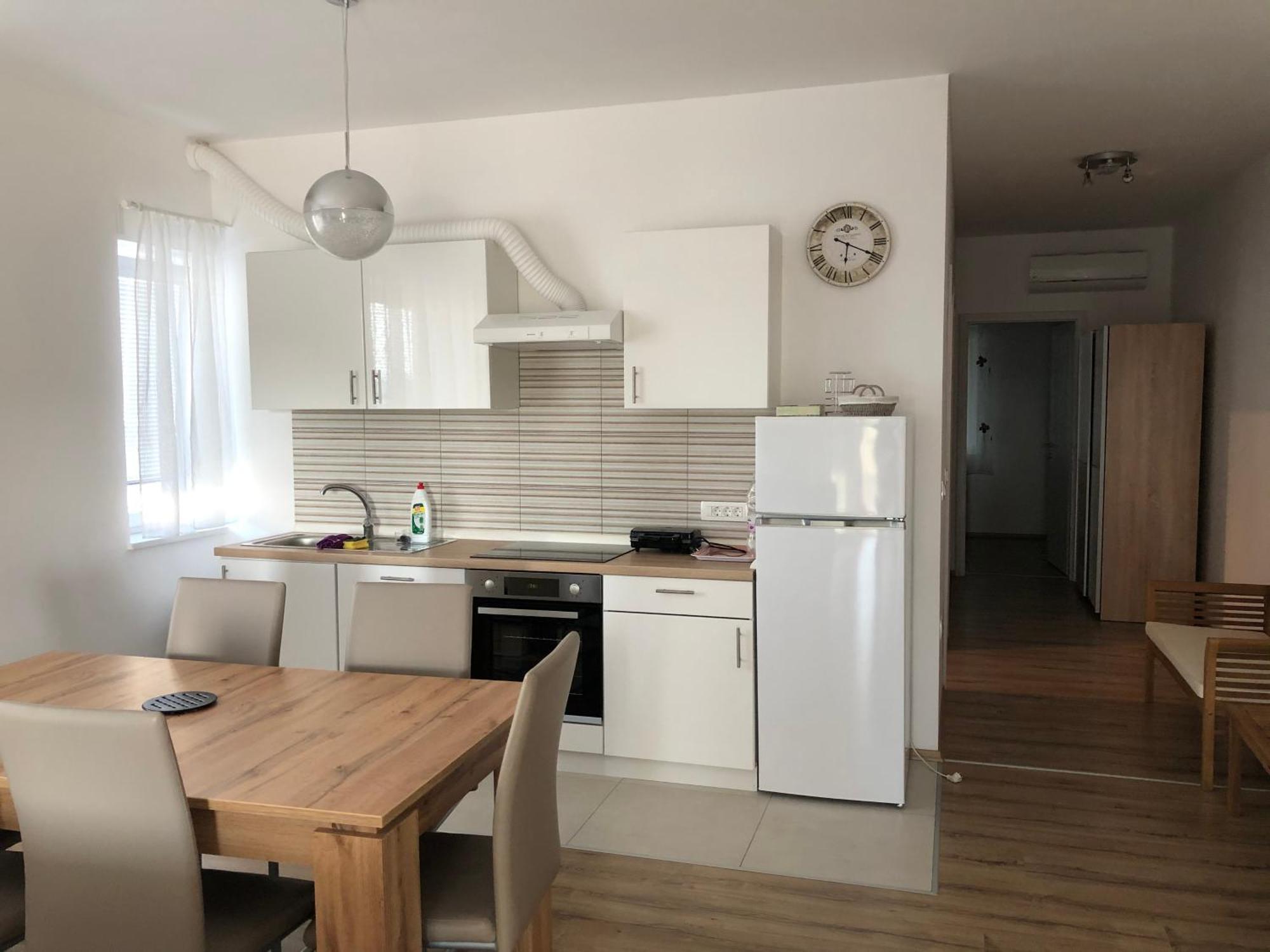 Apartmaji Meduza إيزولا المظهر الخارجي الصورة