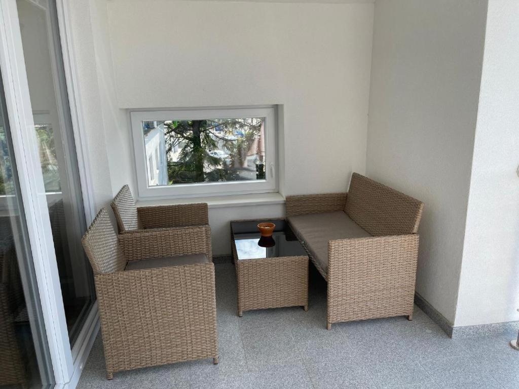 Apartmaji Meduza إيزولا المظهر الخارجي الصورة