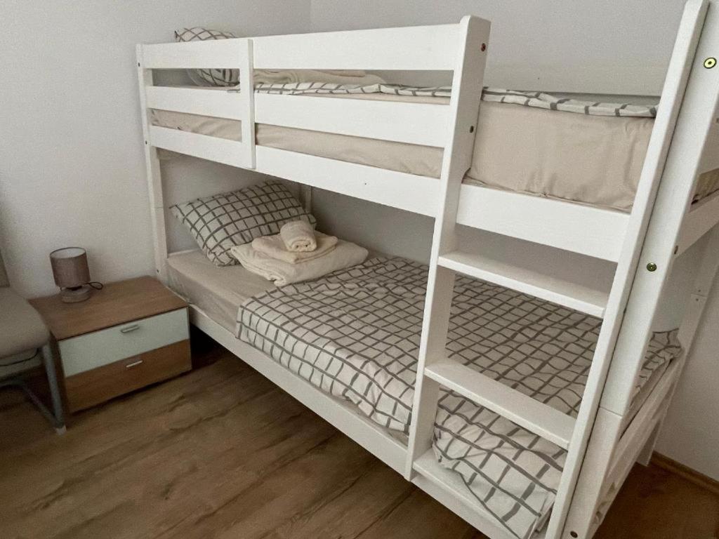 Apartmaji Meduza إيزولا المظهر الخارجي الصورة
